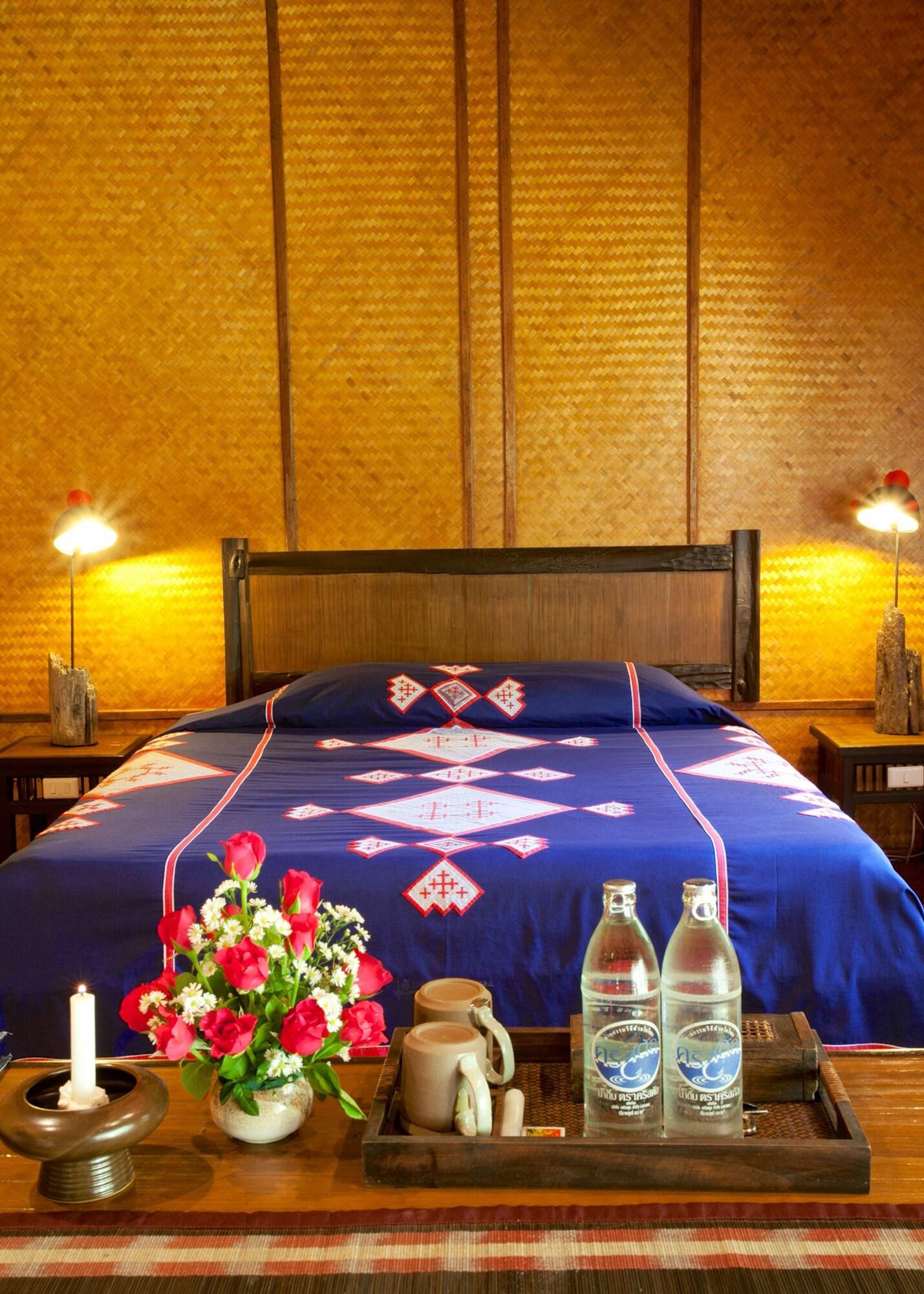 Hmong Hilltribe Lodge Mae Rim Ngoại thất bức ảnh