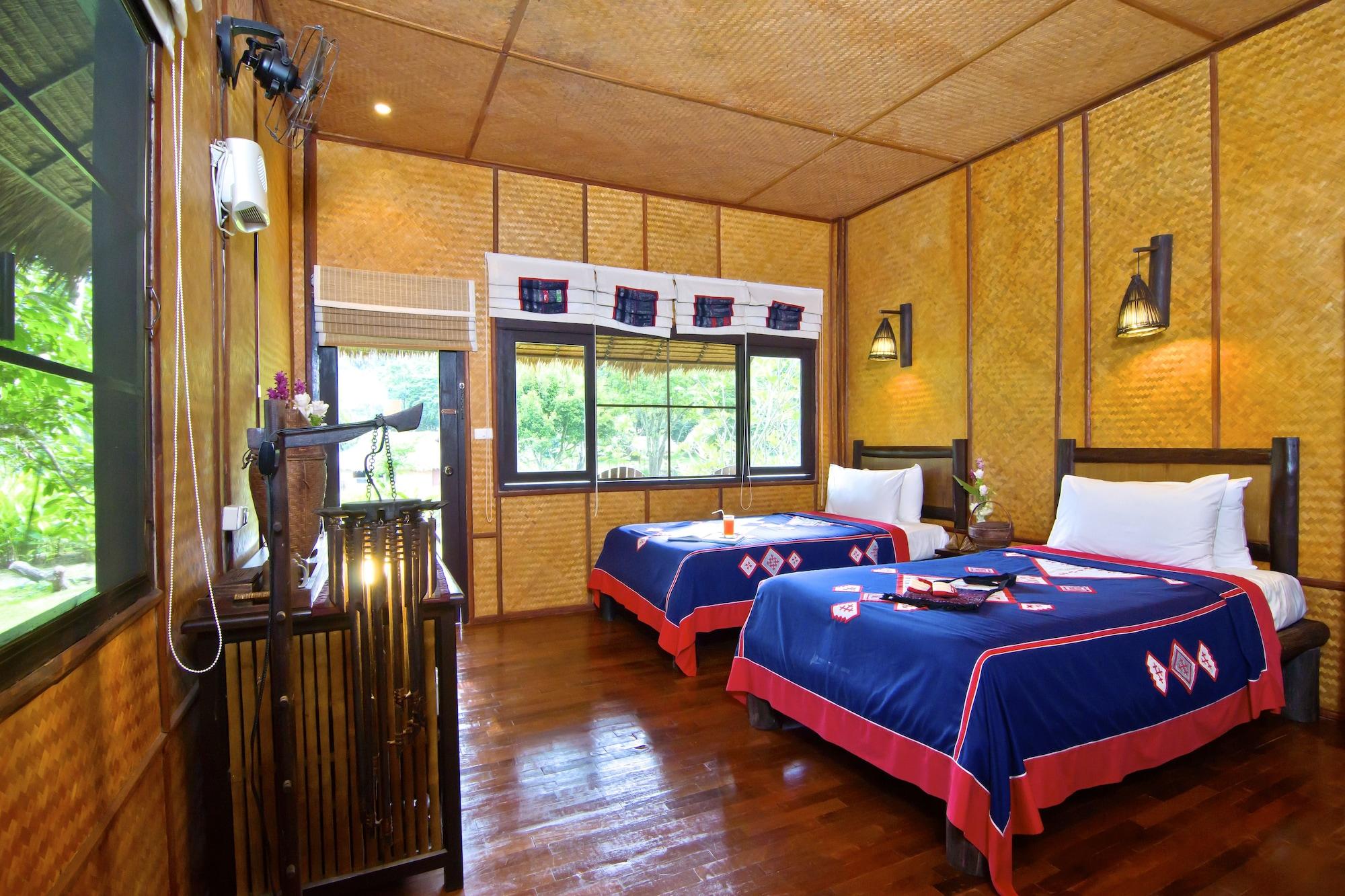 Hmong Hilltribe Lodge Mae Rim Ngoại thất bức ảnh