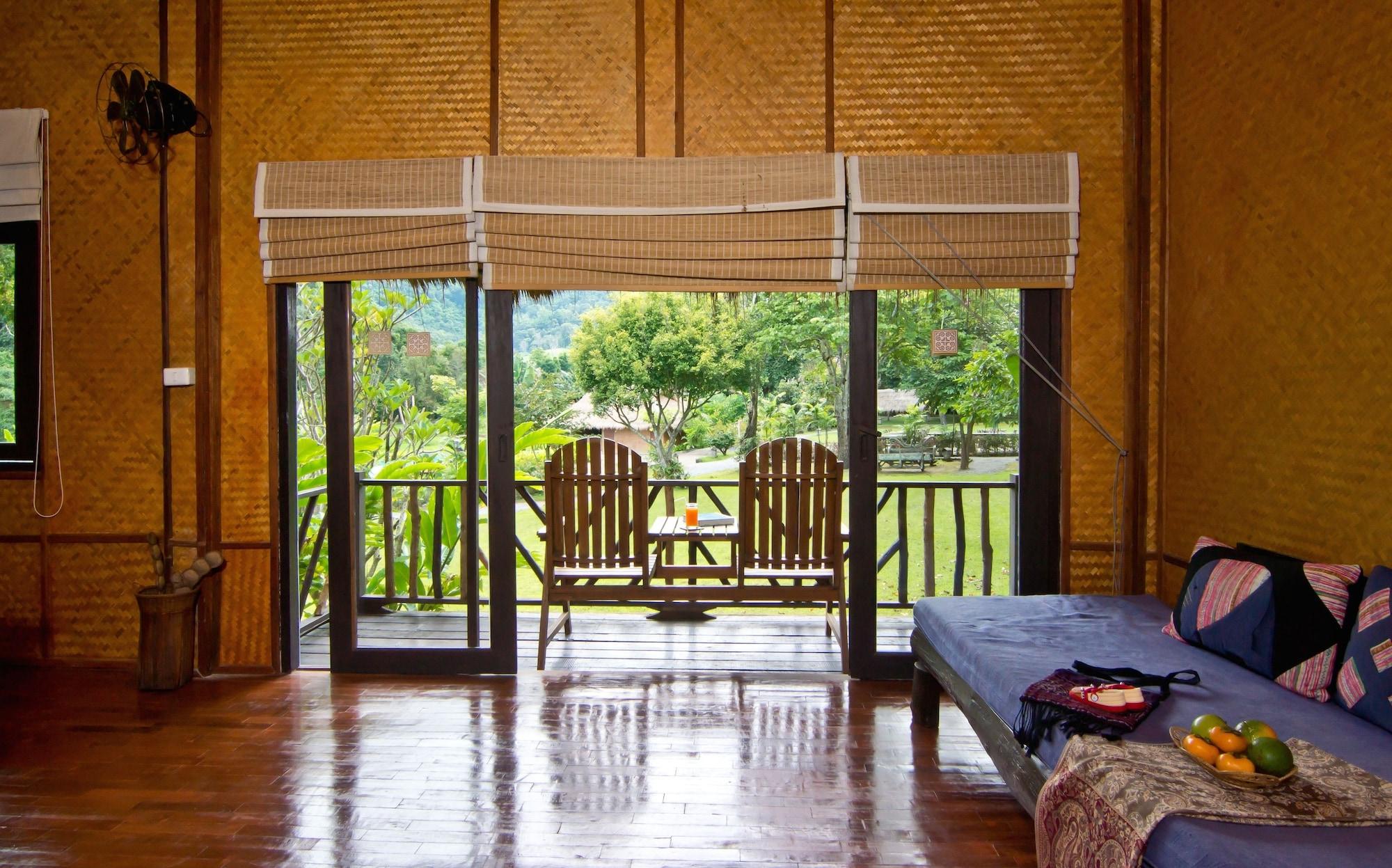 Hmong Hilltribe Lodge Mae Rim Ngoại thất bức ảnh
