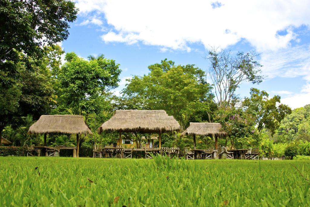 Hmong Hilltribe Lodge Mae Rim Ngoại thất bức ảnh