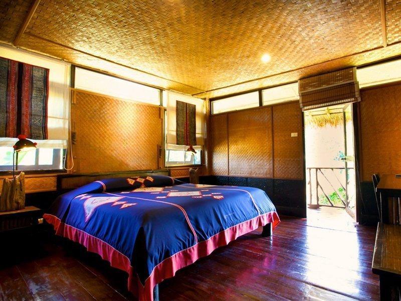 Hmong Hilltribe Lodge Mae Rim Ngoại thất bức ảnh