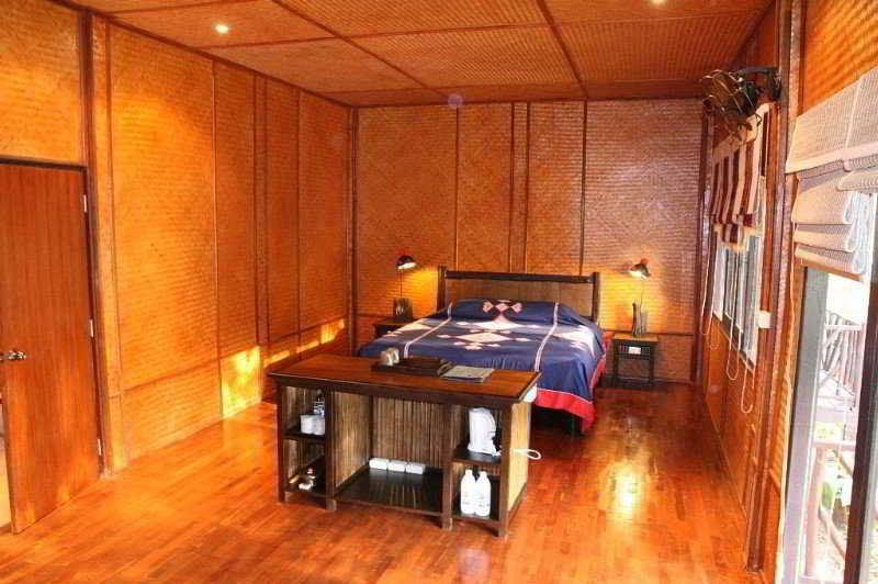 Hmong Hilltribe Lodge Mae Rim Ngoại thất bức ảnh