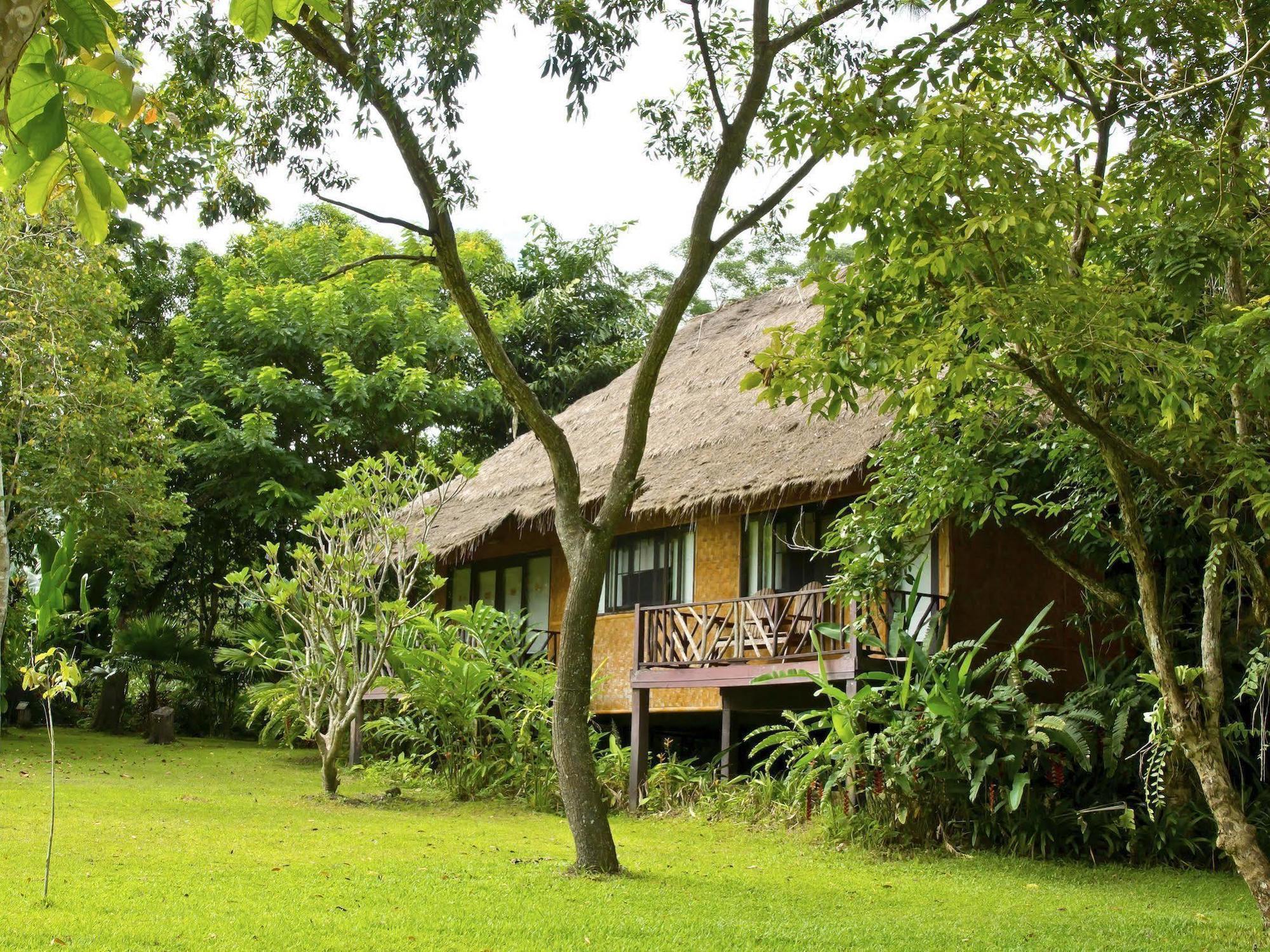 Hmong Hilltribe Lodge Mae Rim Ngoại thất bức ảnh