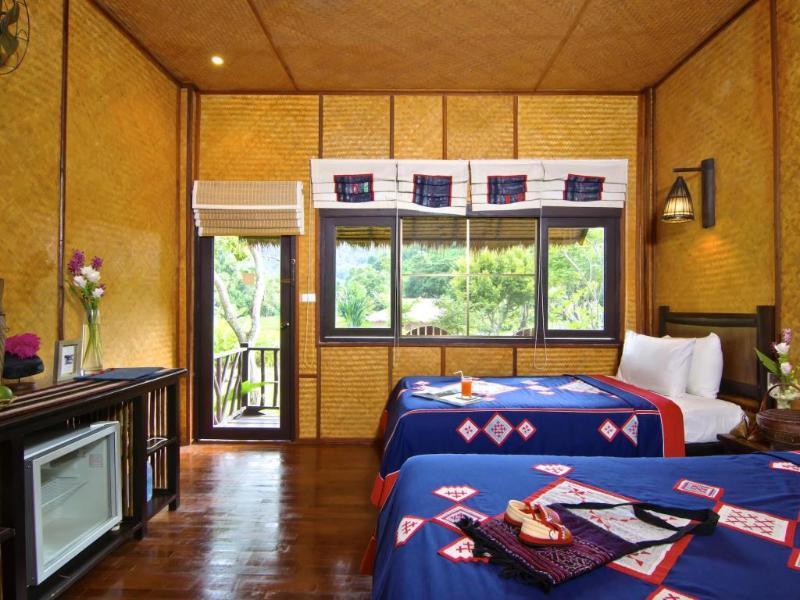 Hmong Hilltribe Lodge Mae Rim Ngoại thất bức ảnh